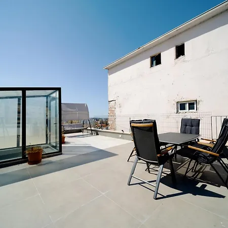 דירה Cityview Penthouse With Private Veranda *