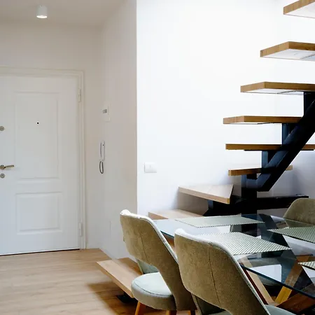 Cityview Penthouse With Private Veranda 地拉那
