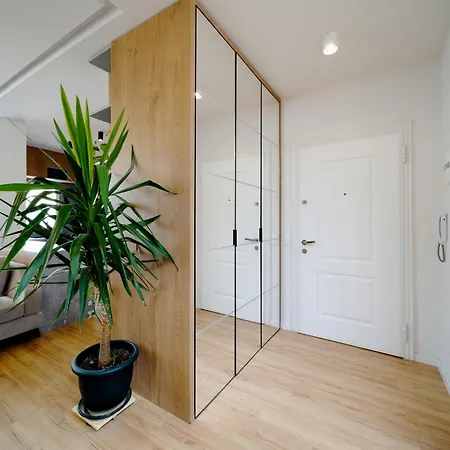 Cityview Penthouse With Private Veranda 公寓