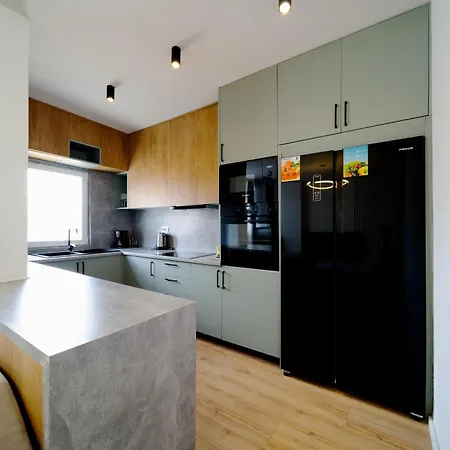 Cityview Penthouse With Private Veranda טיראנה