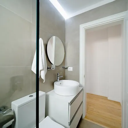 Cityview Penthouse With Private Veranda Apartman *